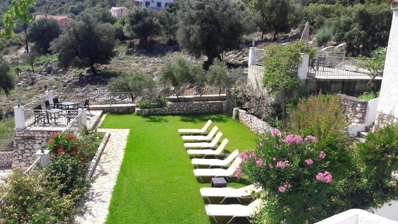 Makis Village-Apartments Agia Efimia Dış mekan fotoğraf