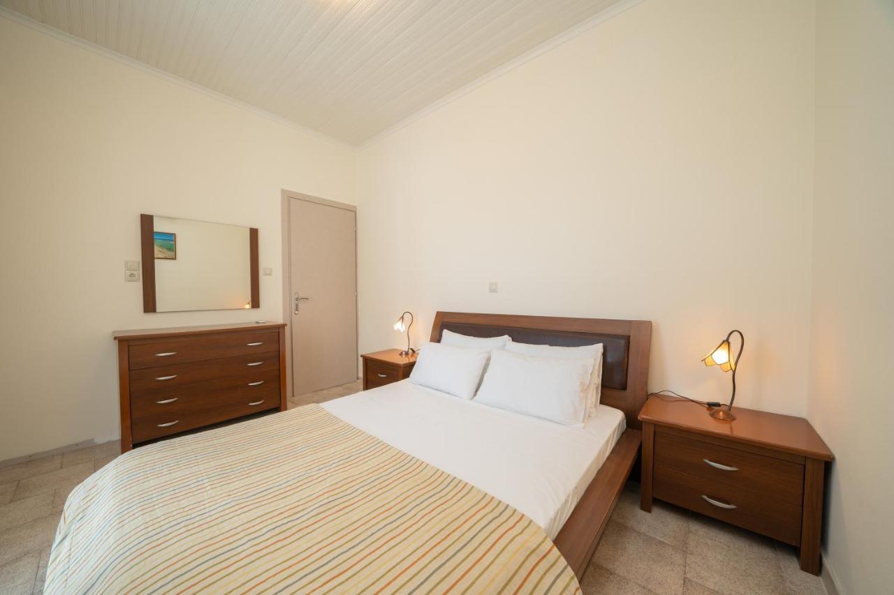 Makis Village-Apartments Agia Efimia Dış mekan fotoğraf