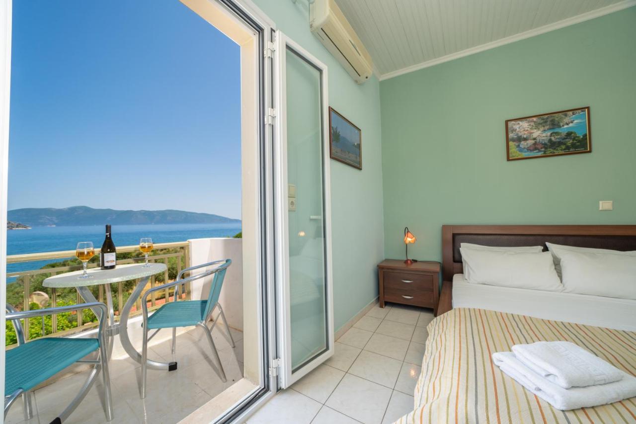 Makis Village-Apartments Agia Efimia Dış mekan fotoğraf