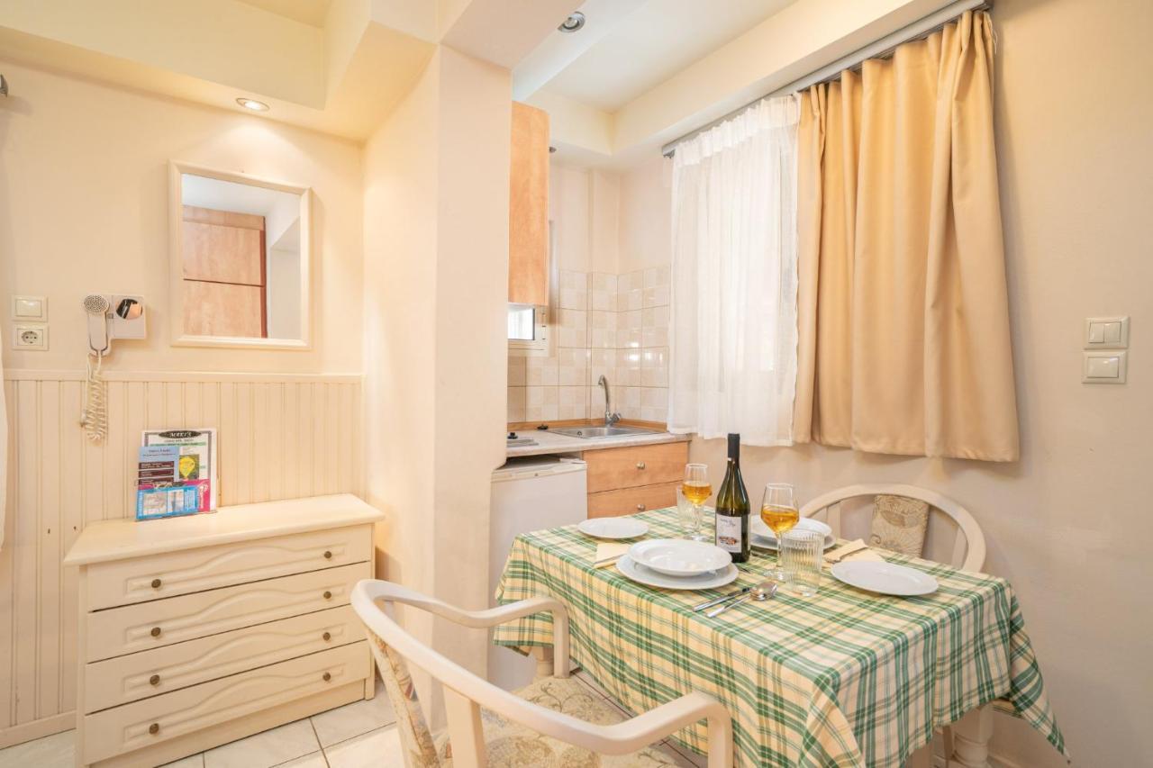 Makis Village-Apartments Agia Efimia Dış mekan fotoğraf