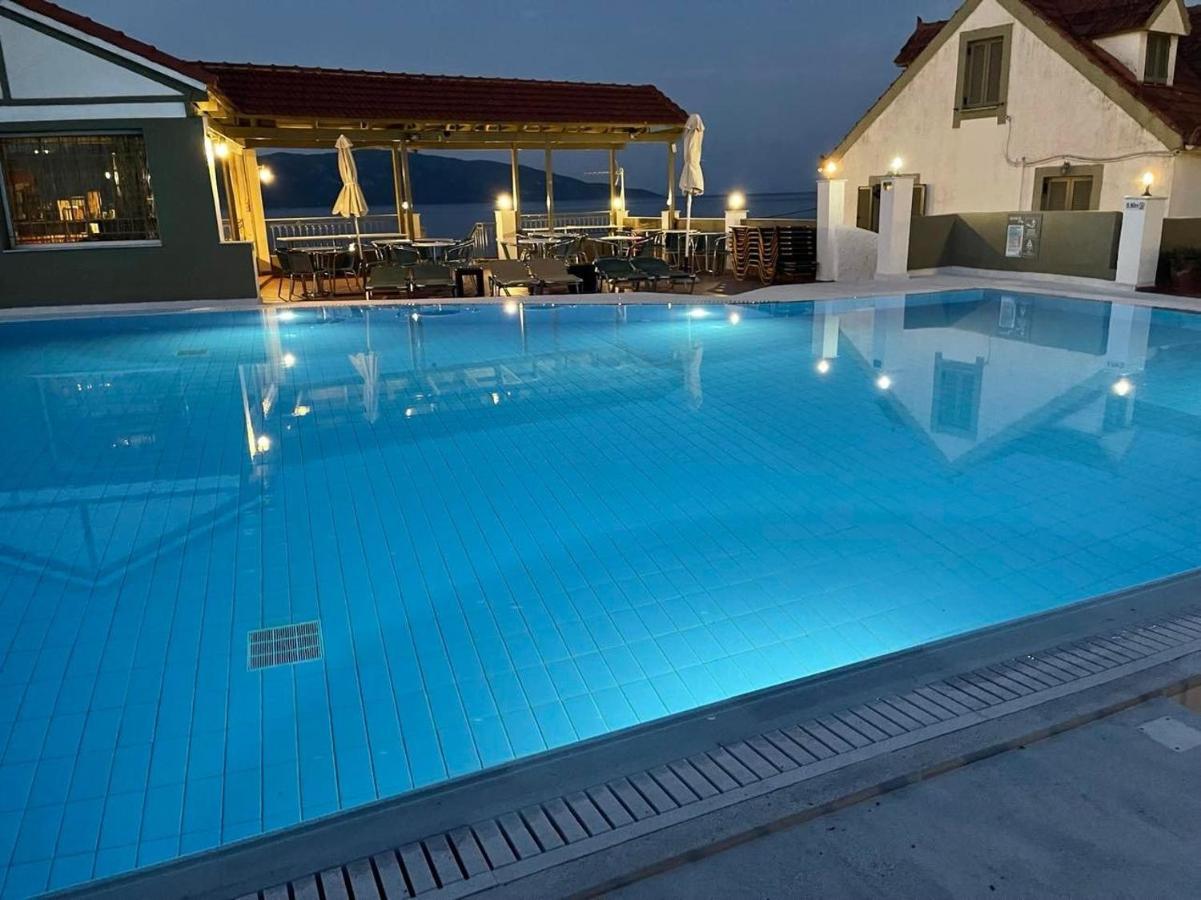 Makis Village-Apartments Agia Efimia Dış mekan fotoğraf