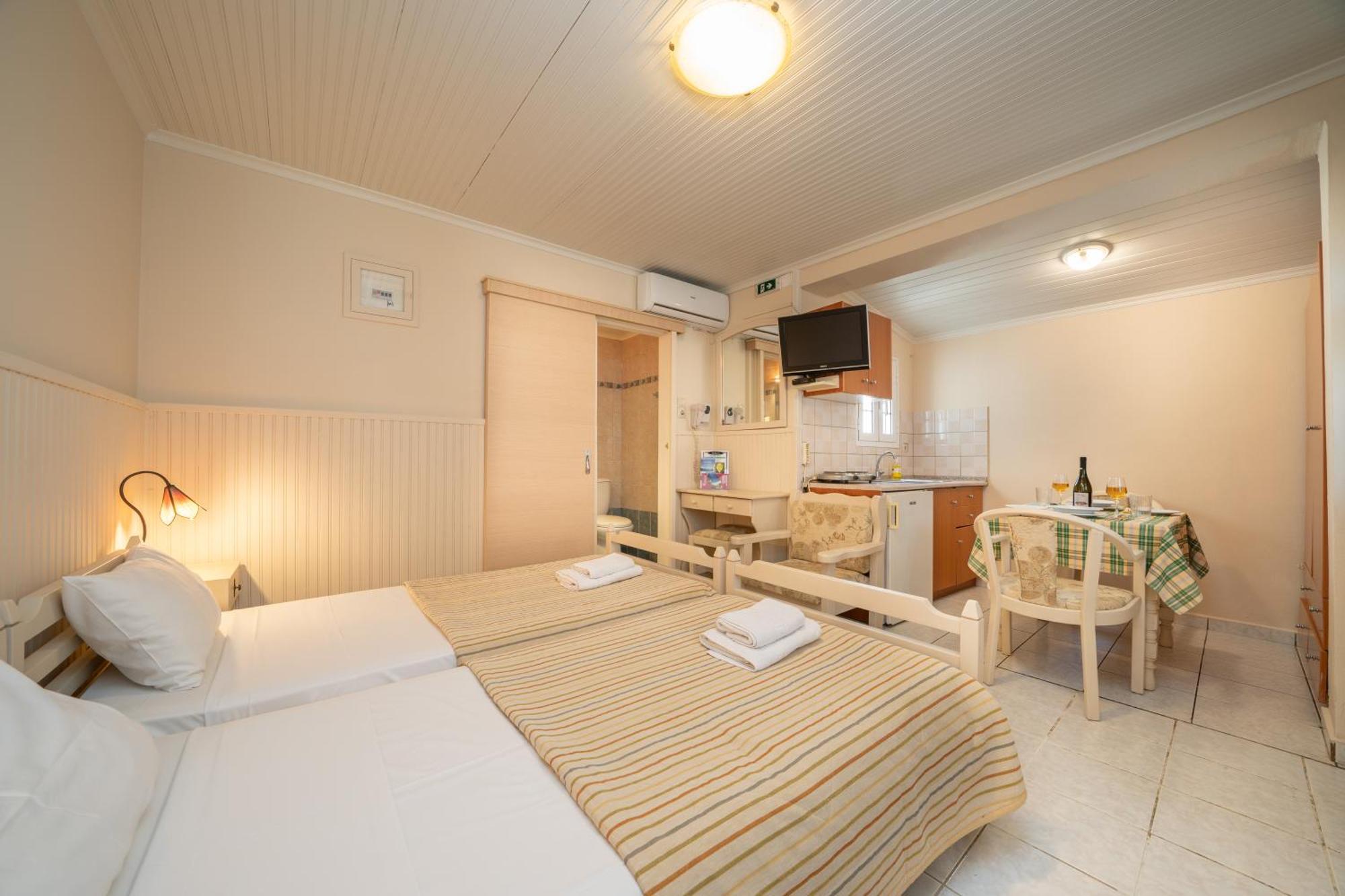 Makis Village-Apartments Agia Efimia Dış mekan fotoğraf