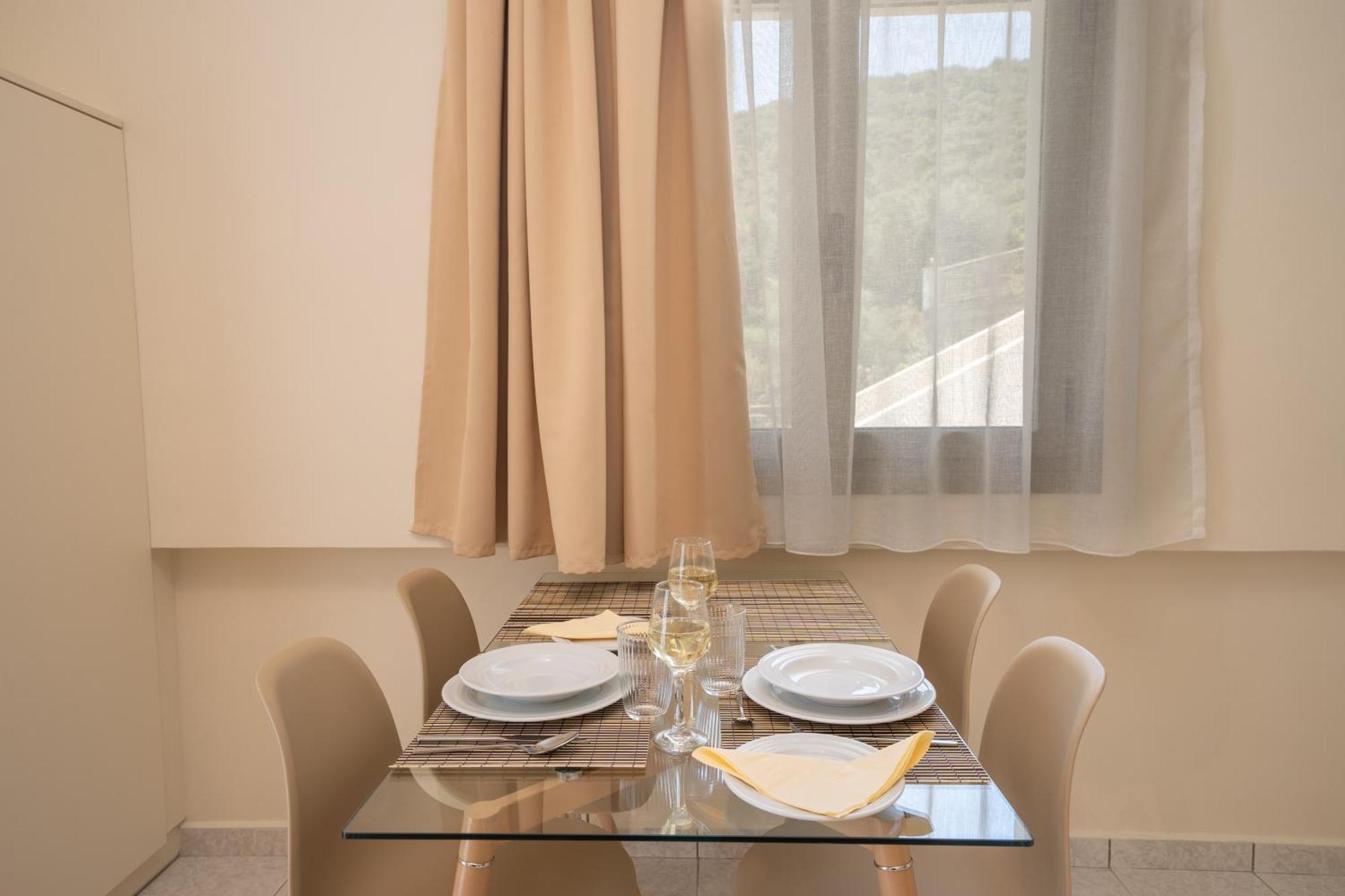 Makis Village-Apartments Agia Efimia Dış mekan fotoğraf