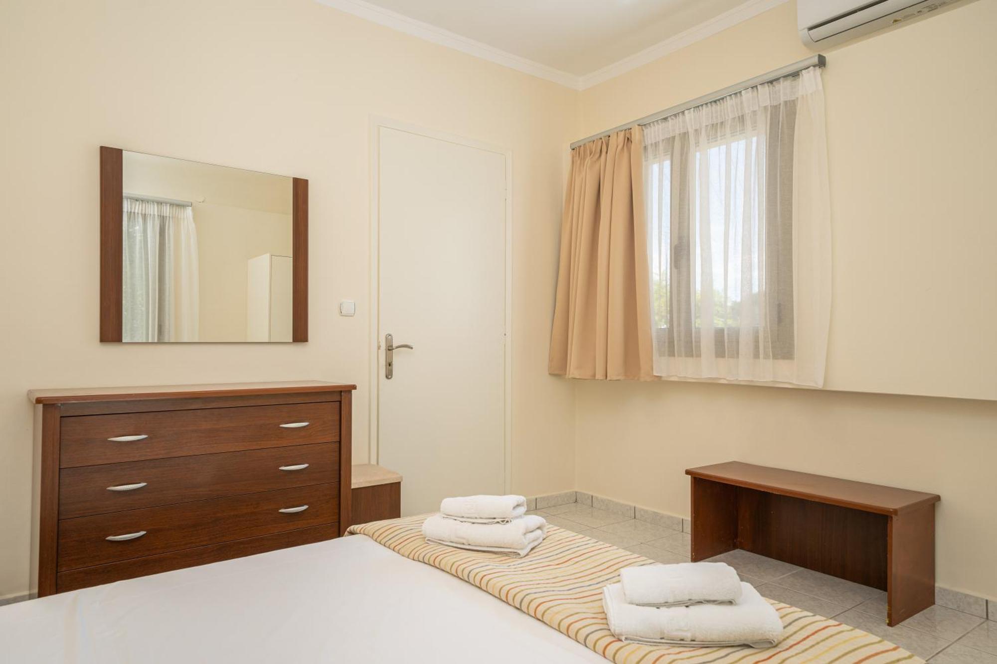 Makis Village-Apartments Agia Efimia Dış mekan fotoğraf